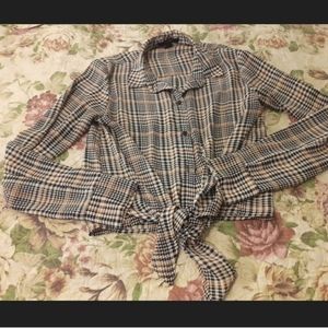 🎁3/$10🔴F21 long sleeve blouse